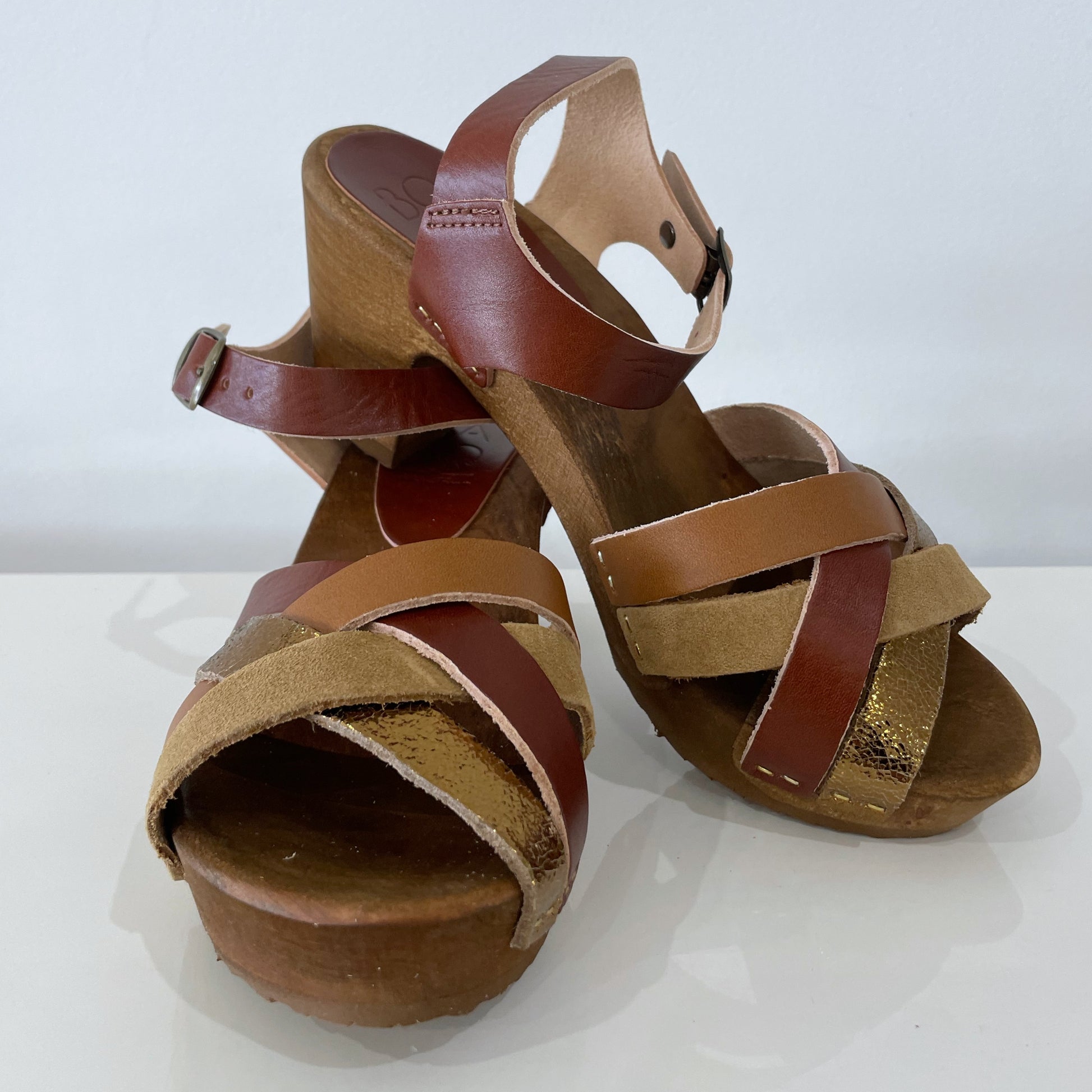 Chapter-Two-BOSABO-Multi-Sandals-front