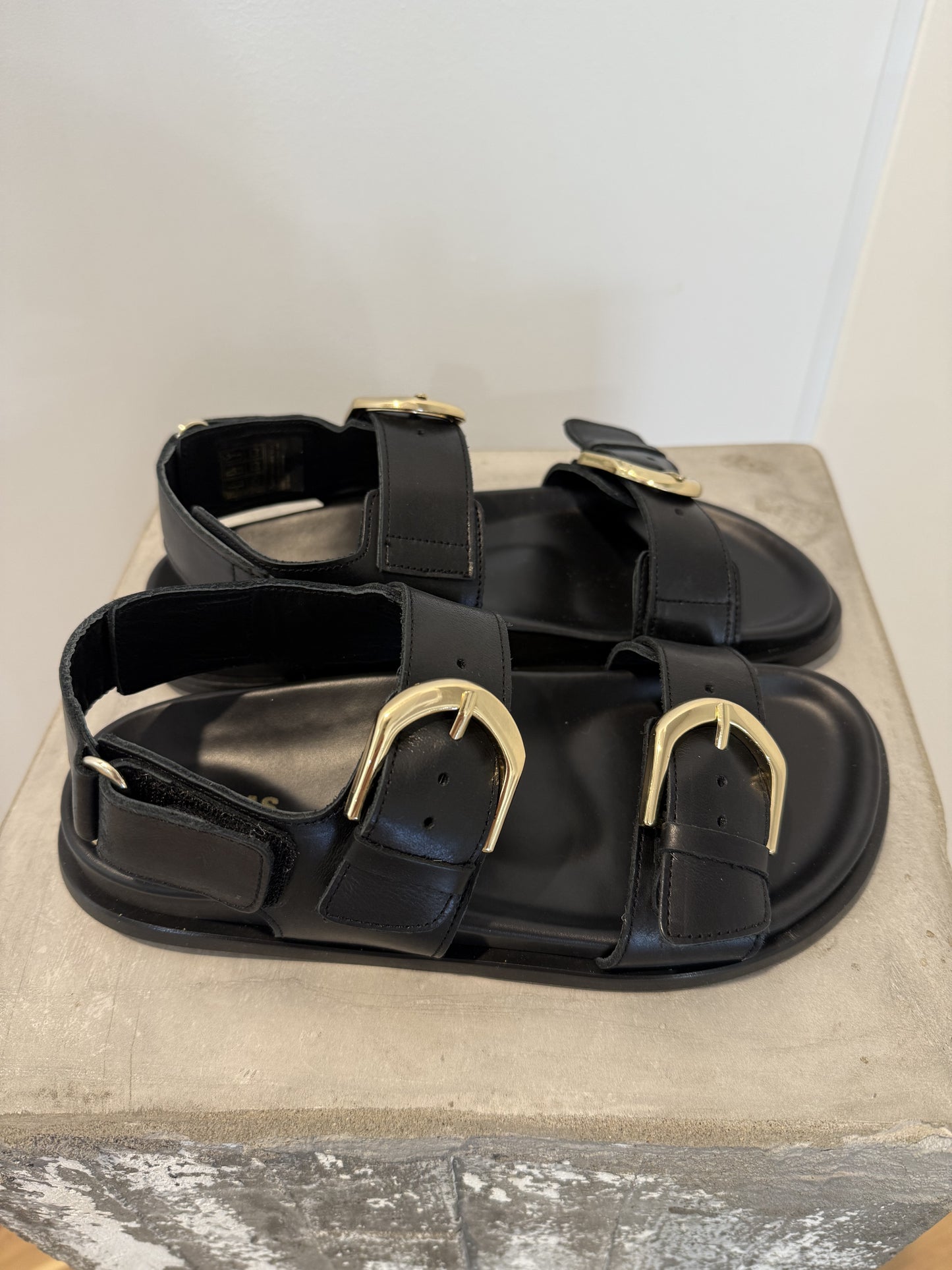 Leone Black Leather Sandals