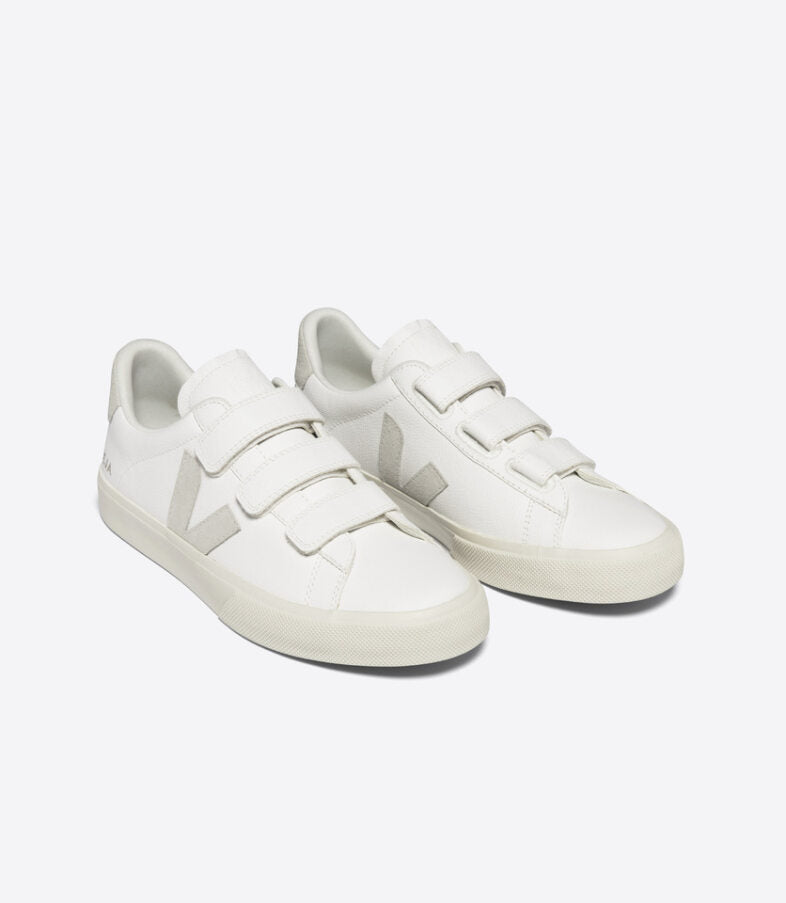 VEJA Recife - Extra White Natural – CHAPTERTWO Boutique