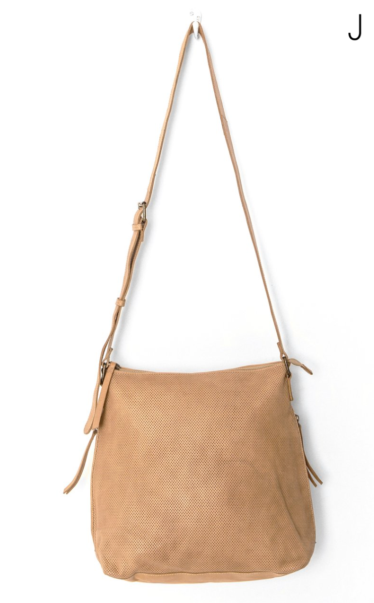 Perforated Leather Slouchy - Natural